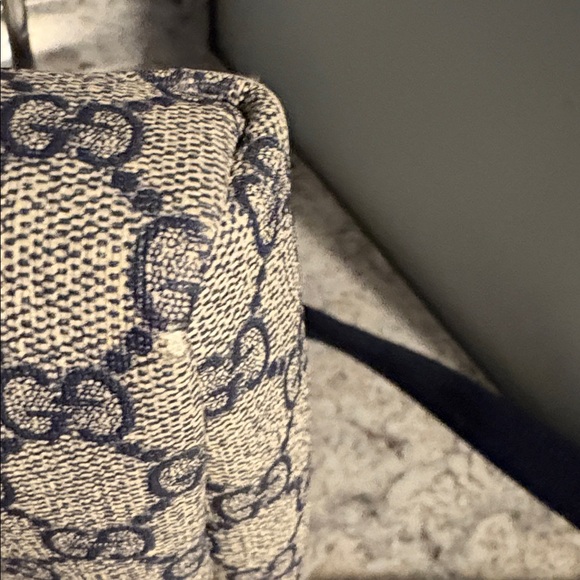 Great Condition Gucci Blue and White Crossbody Bag - Picture 13 of 16